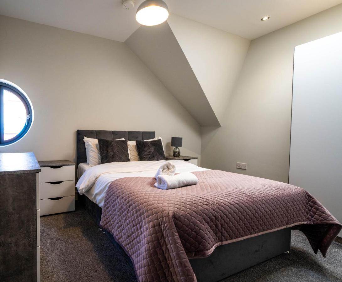 Three Bed Apartment Sleeps 5 In Botanic Belfast Eksteriør billede