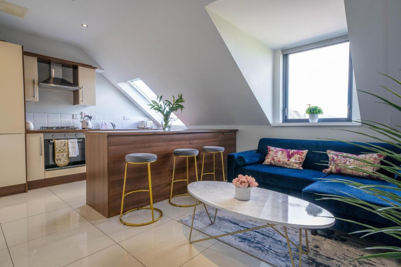 Three Bed Apartment Sleeps 5 In Botanic Belfast Eksteriør billede