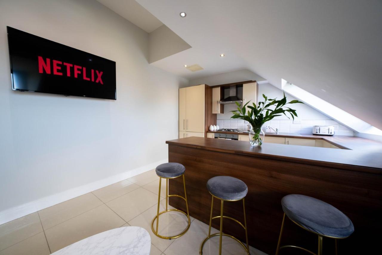 Three Bed Apartment Sleeps 5 In Botanic Belfast Eksteriør billede