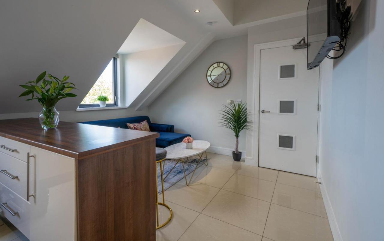 Three Bed Apartment Sleeps 5 In Botanic Belfast Eksteriør billede